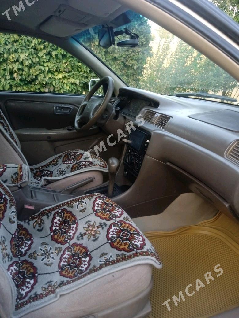 Toyota Camry 2000 - 120 000 TMT - Халач - img 5