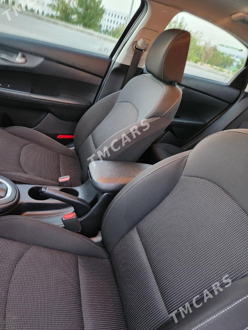Kia Forte 2020 - 230 000 TMT - Podwoýski köç. (Bitarap Türkmenistan şaýoly) - img 6