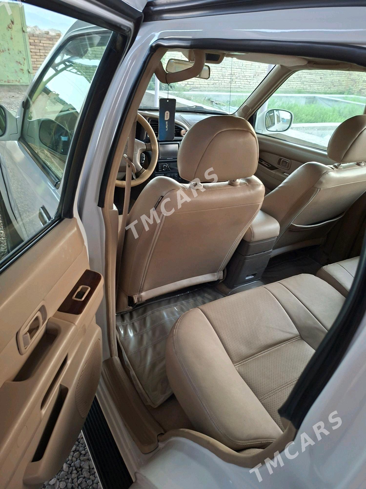 Nissan Pathfinder 2001 - 125 000 TMT - Яшлык - img 5