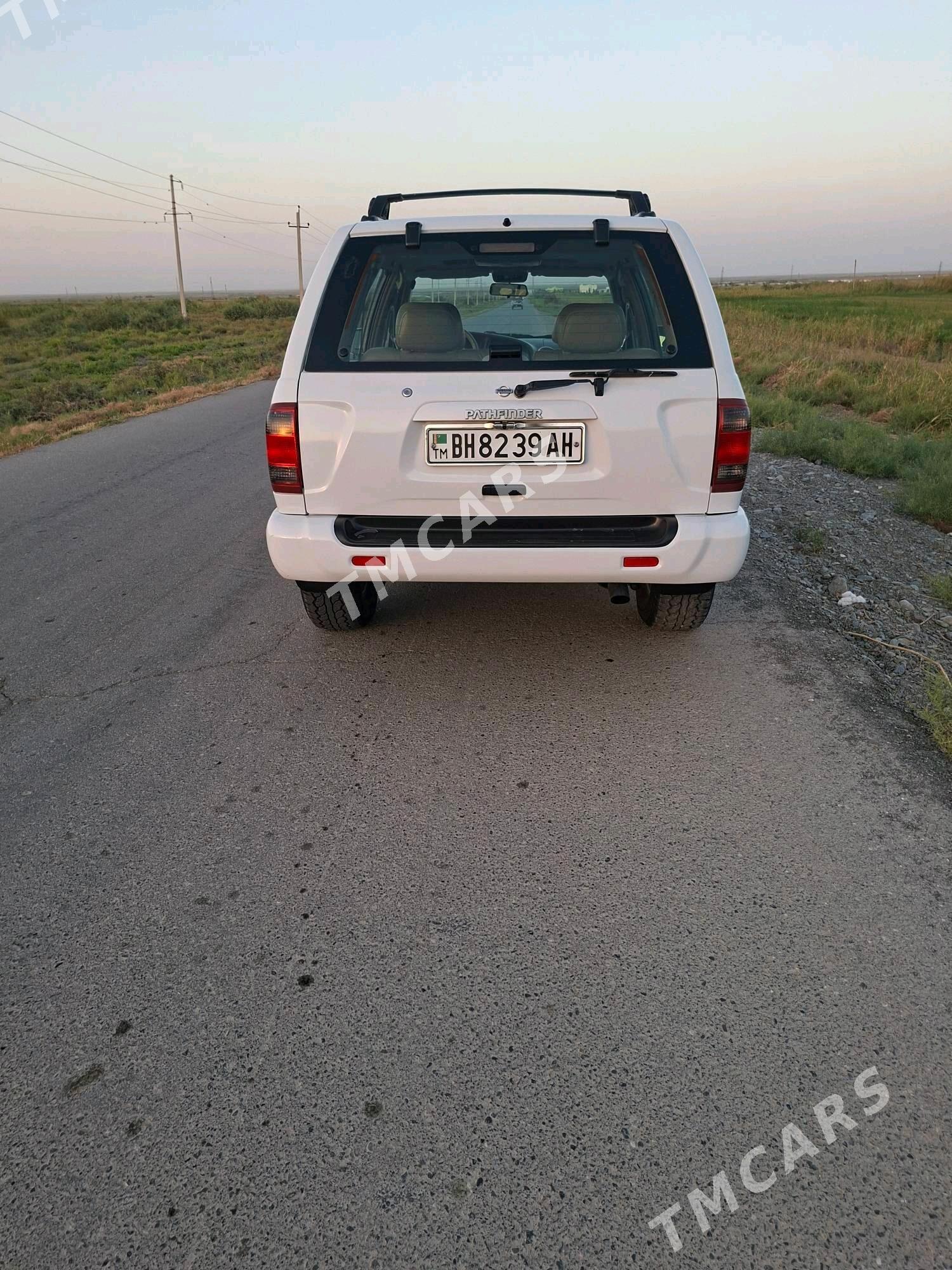 Nissan Pathfinder 2001 - 125 000 TMT - Яшлык - img 2