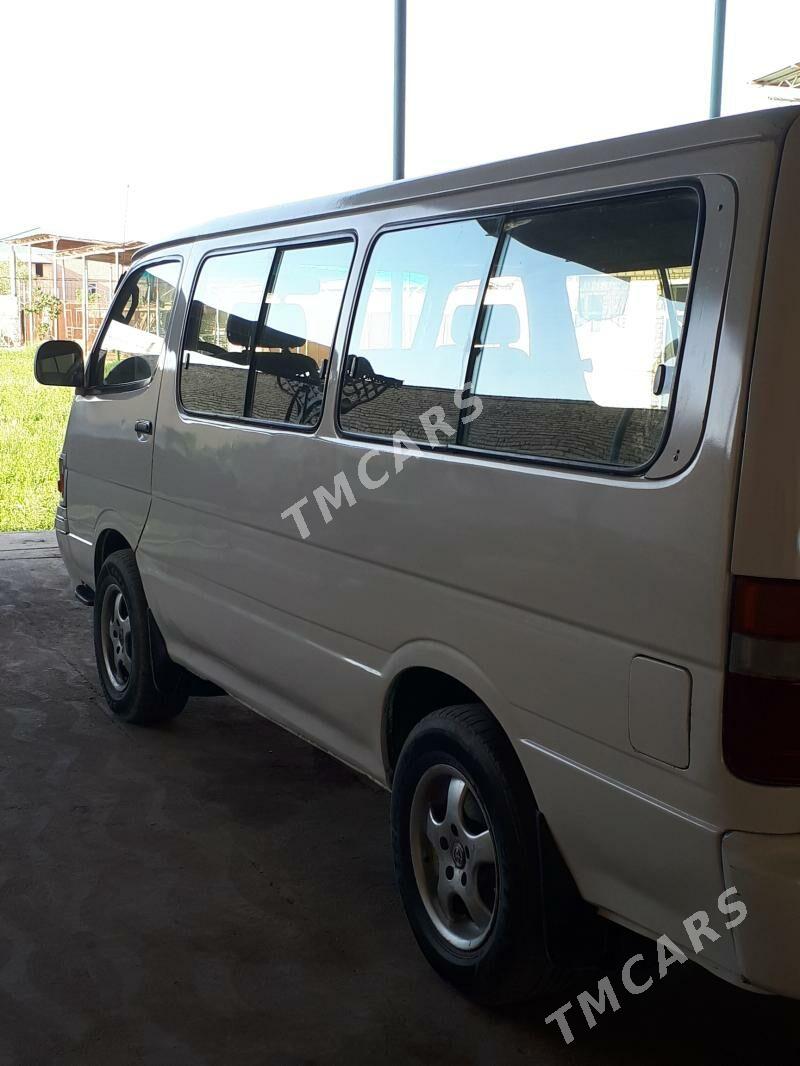 Toyota Hiace 2004 - 155 000 TMT - Туркменабат - img 2