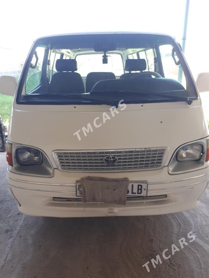 Toyota Hiace 2004 - 155 000 TMT - Туркменабат - img 3