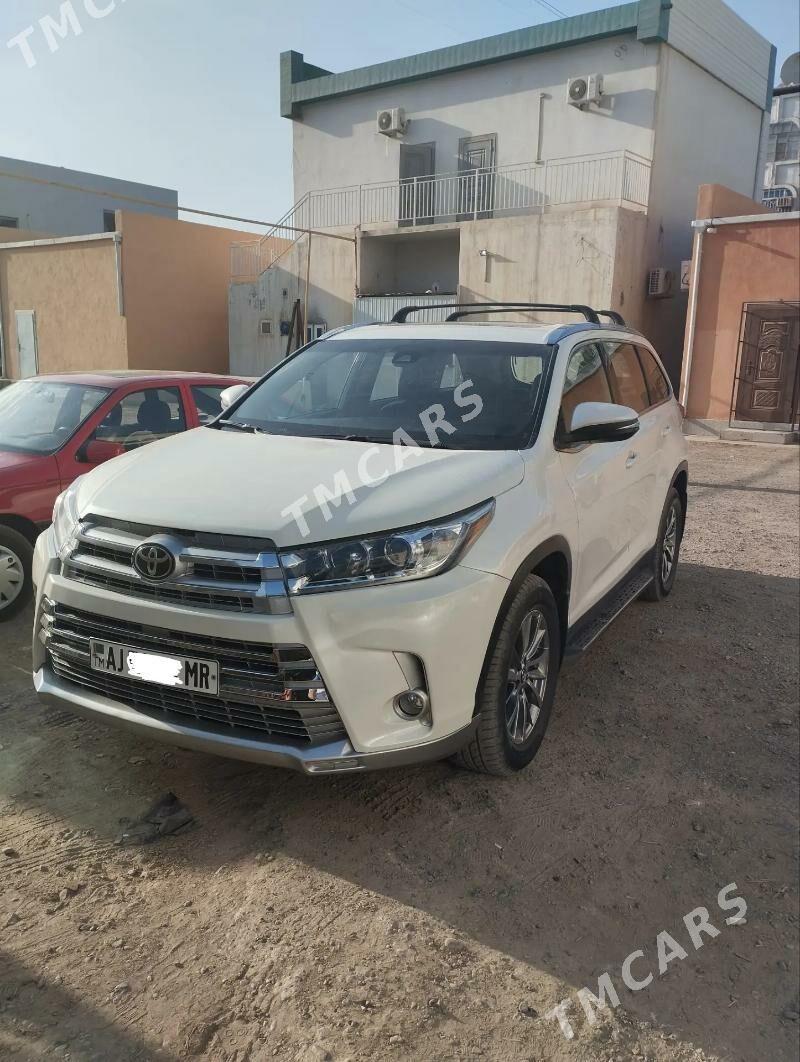 Toyota Highlander 2018 - 460 000 TMT - Мары - img 7