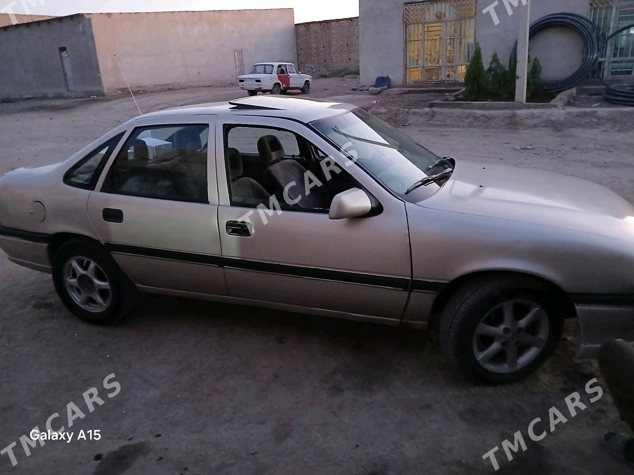 Opel Vectra 1994 - 35 000 TMT - Губадаг - img 2