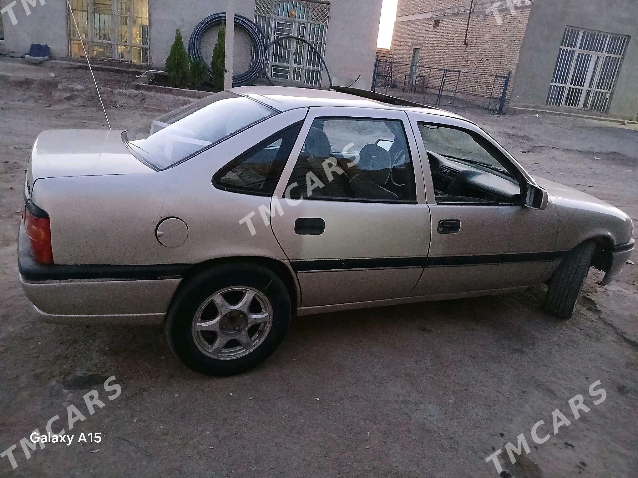 Opel Vectra 1994 - 35 000 TMT - Губадаг - img 4
