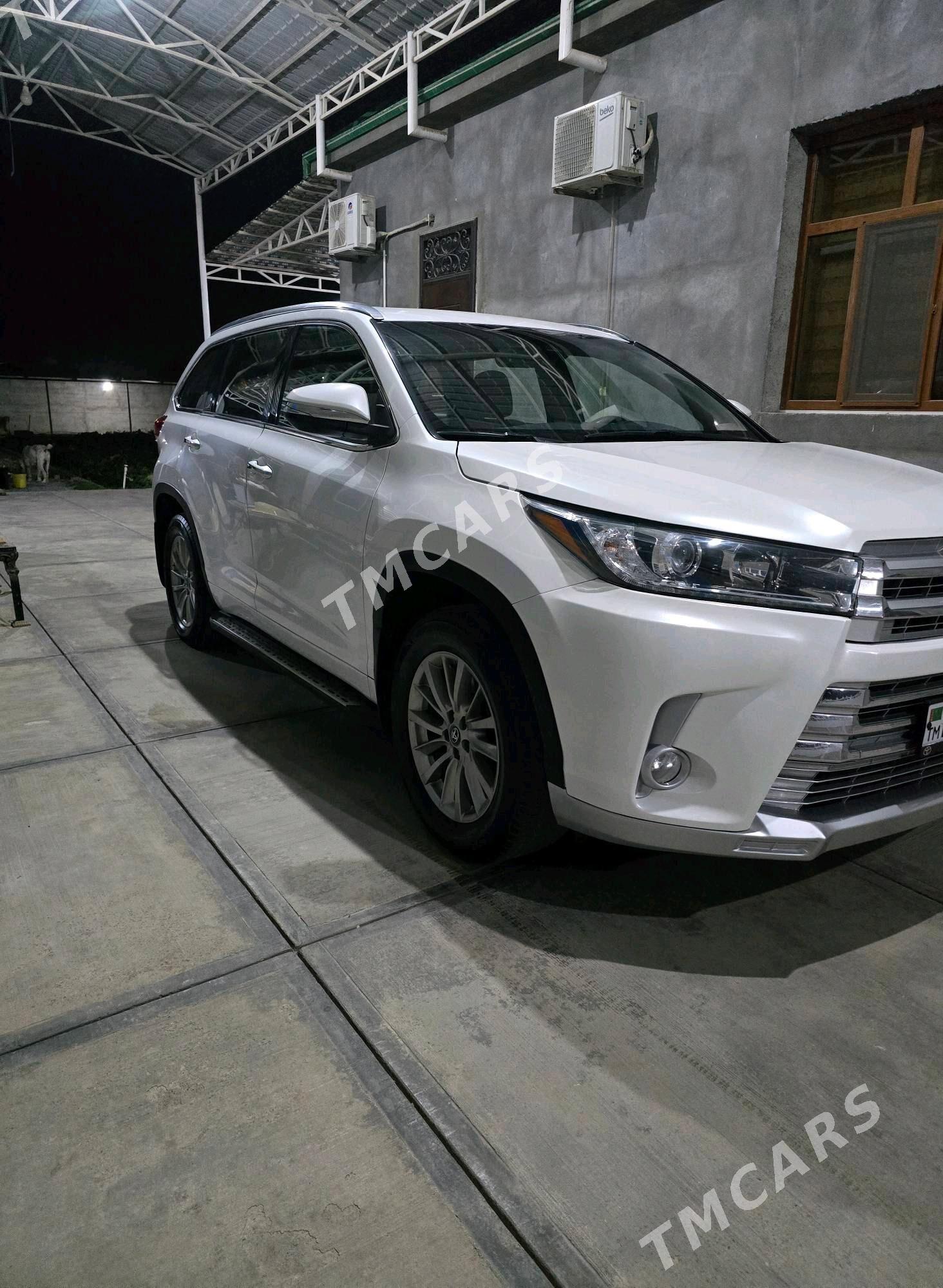 Toyota Highlander 2017 - 490 000 TMT - Ашхабад - img 3