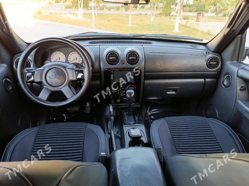Jeep Liberty 2003 - 200 000 TMT - Daşoguz - img 4