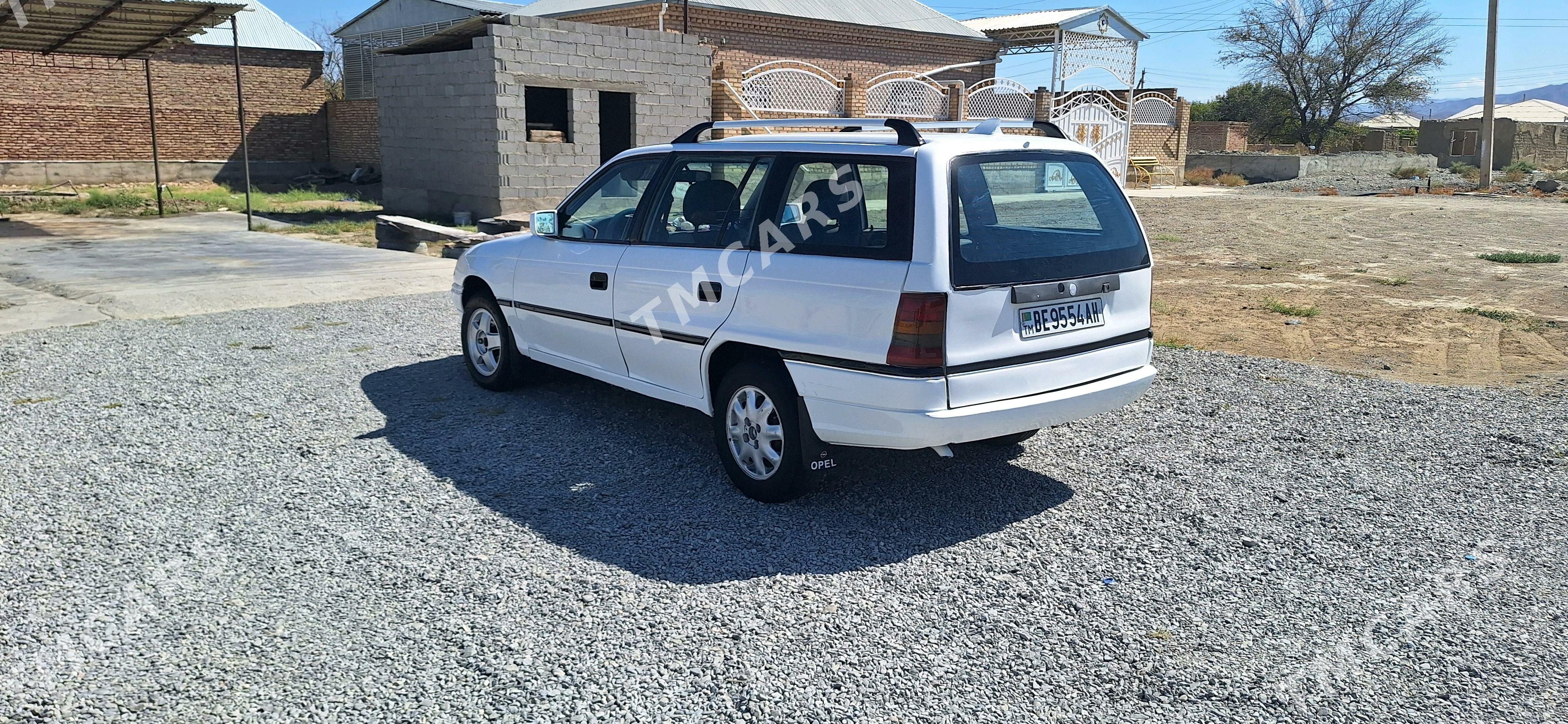 Opel Astra 1992 - 44 000 TMT - Bäherden - img 6