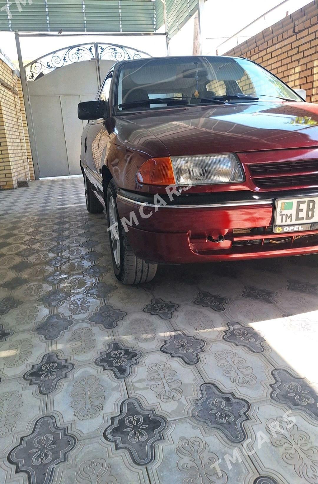 Opel Astra 1991 - 43 000 TMT - Мары - img 5