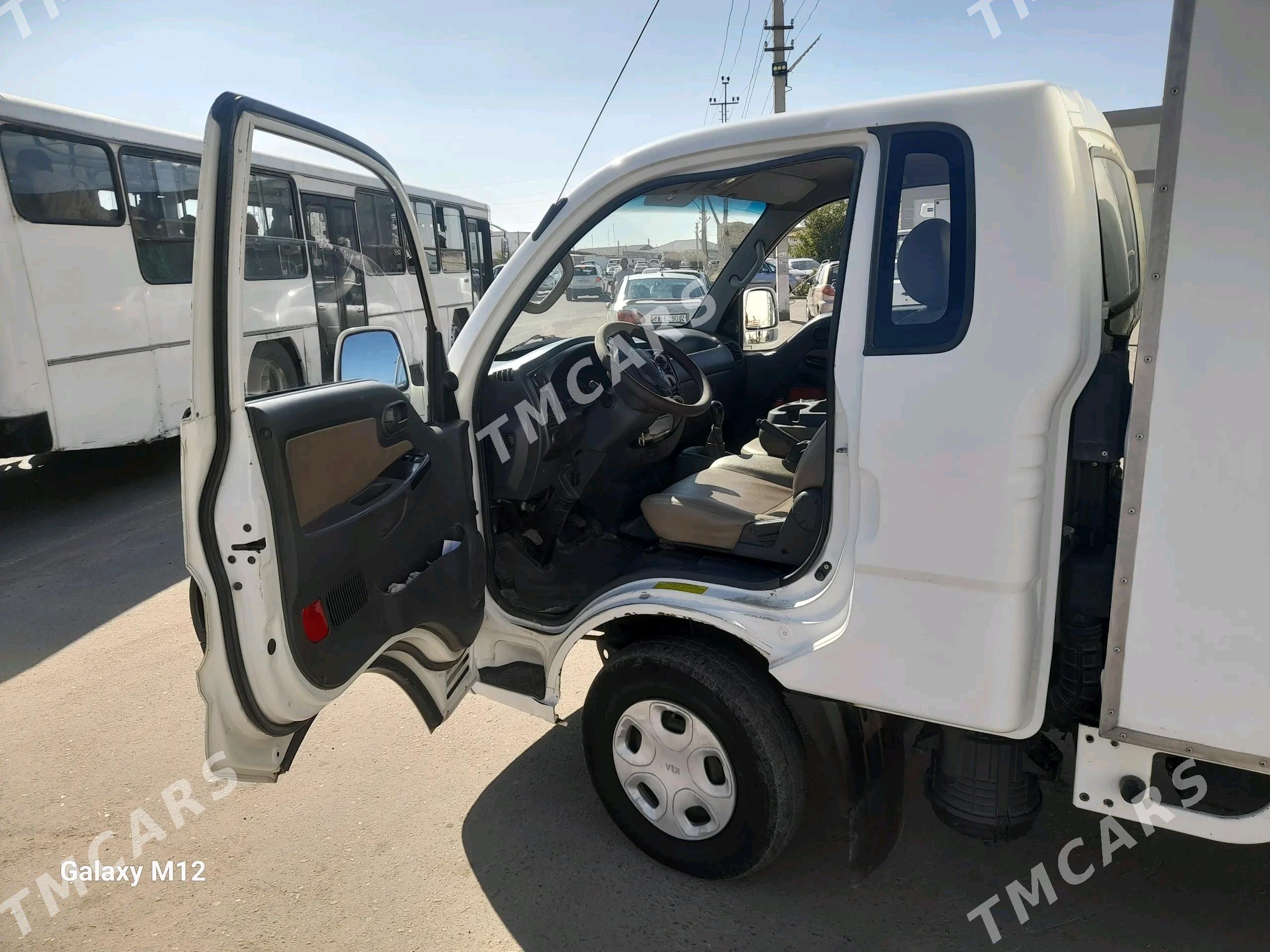 Kia Bongo 2014 - 220 000 TMT - Дашогуз - img 5