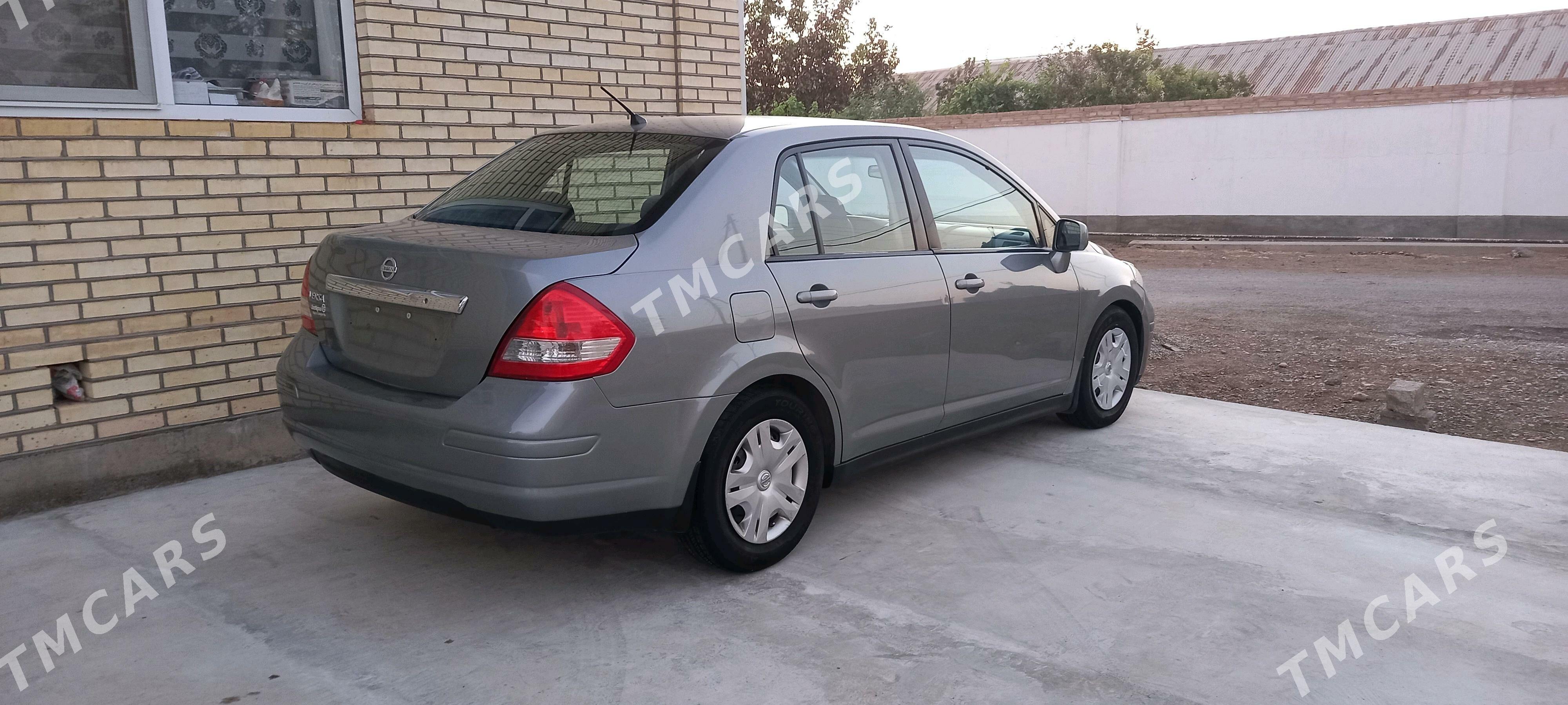 Nissan Versa 2010 - 105 000 TMT - Байрамали - img 8