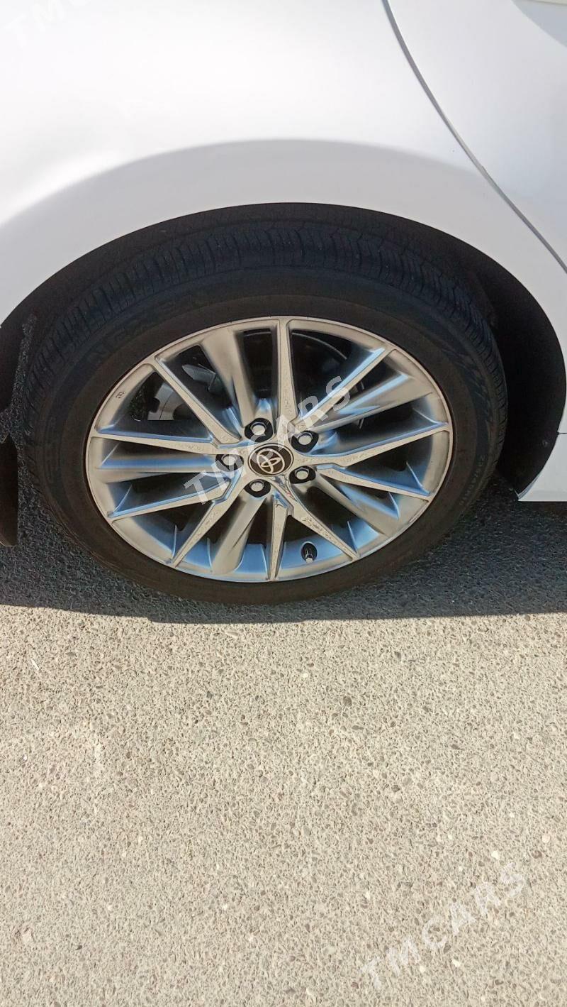 Toyota Camry 2022 - 340 000 TMT - Aşgabat - img 5