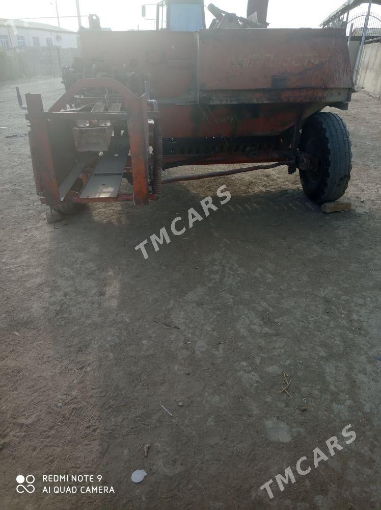 MTZ 80 1980 - 30 000 TMT - Яшлык - img 4
