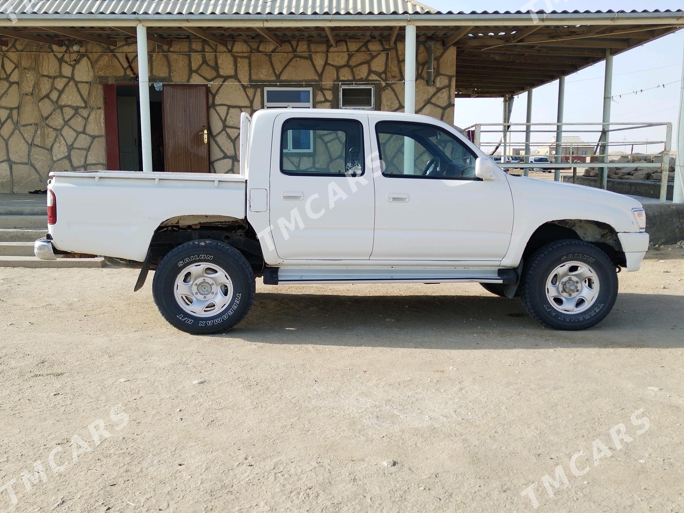 Toyota Hilux 1998 - 110 000 TMT - Esenguly - img 5