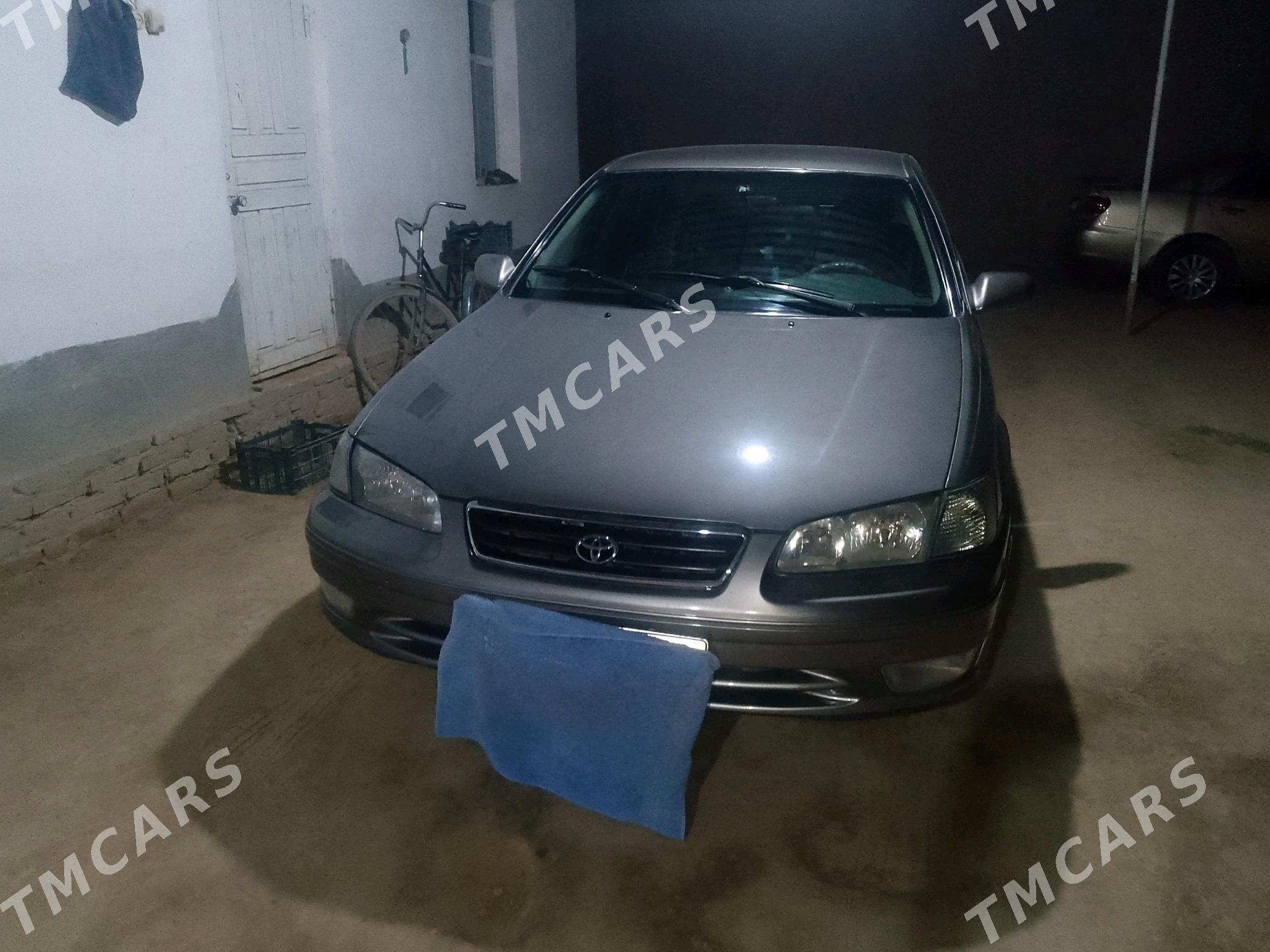 Toyota Camry 2000 - 130 000 TMT - Халач - img 6