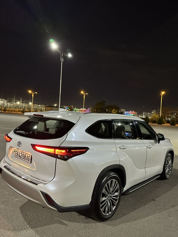 Toyota Highlander 2020 - 695 000 TMT - Aşgabat - img 4