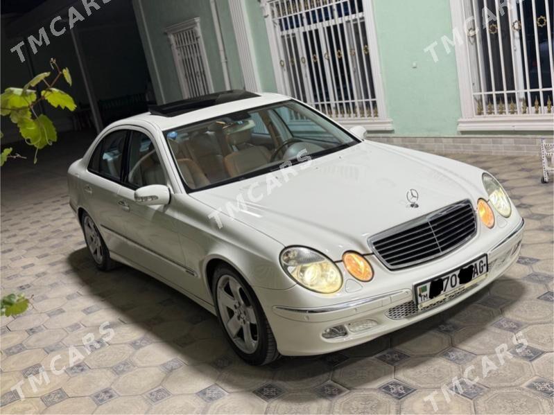 Mercedes-Benz E500 2003 - 185 000 TMT - Гарадамак - img 9