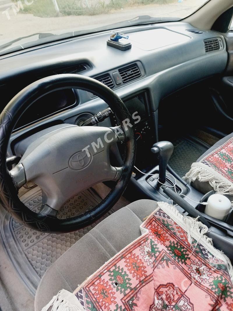 Toyota Camry 2000 - 125 000 TMT - Türkmenabat - img 4