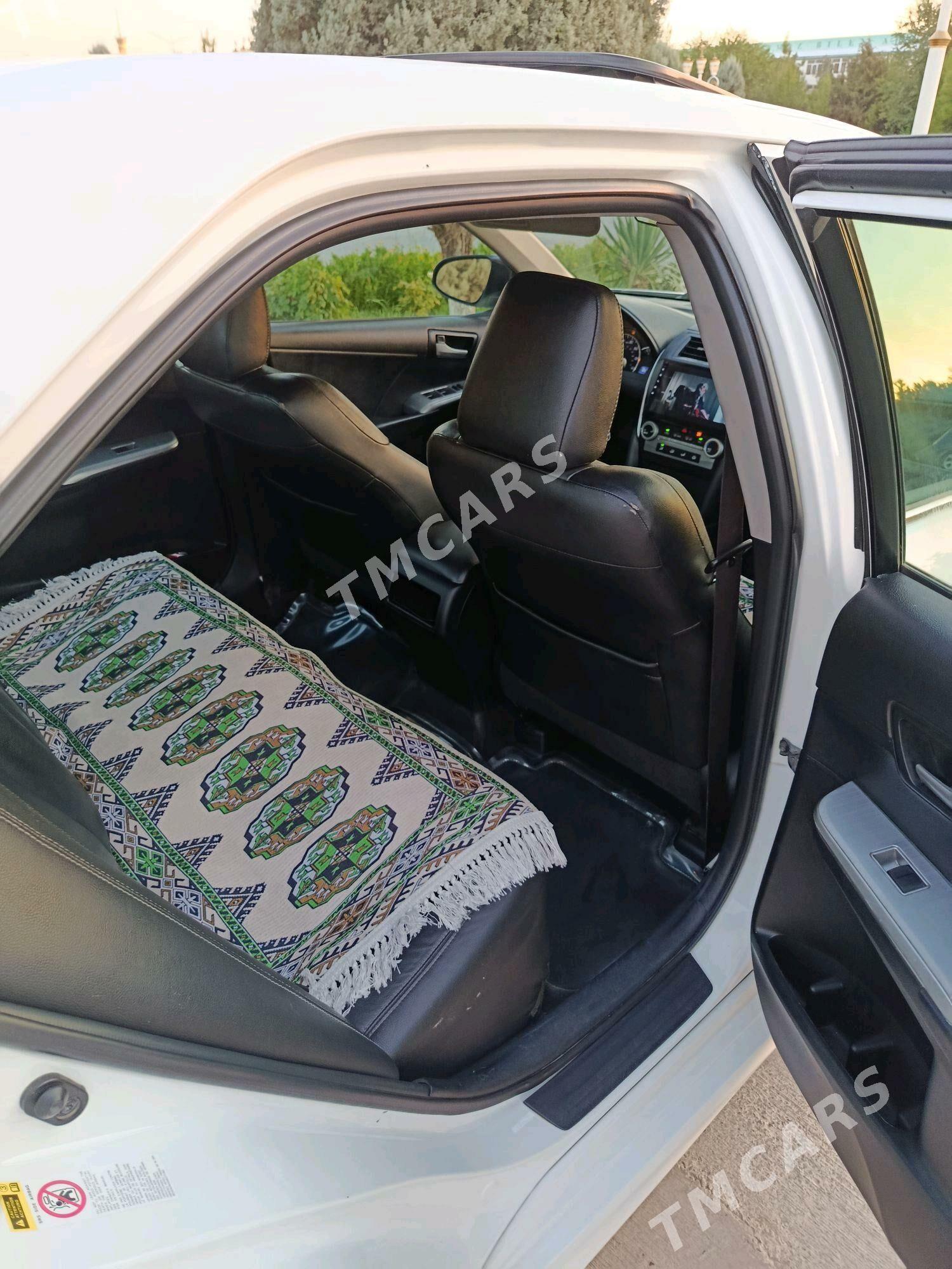 Toyota Camry 2012 - 230 000 TMT - Фарап - img 4