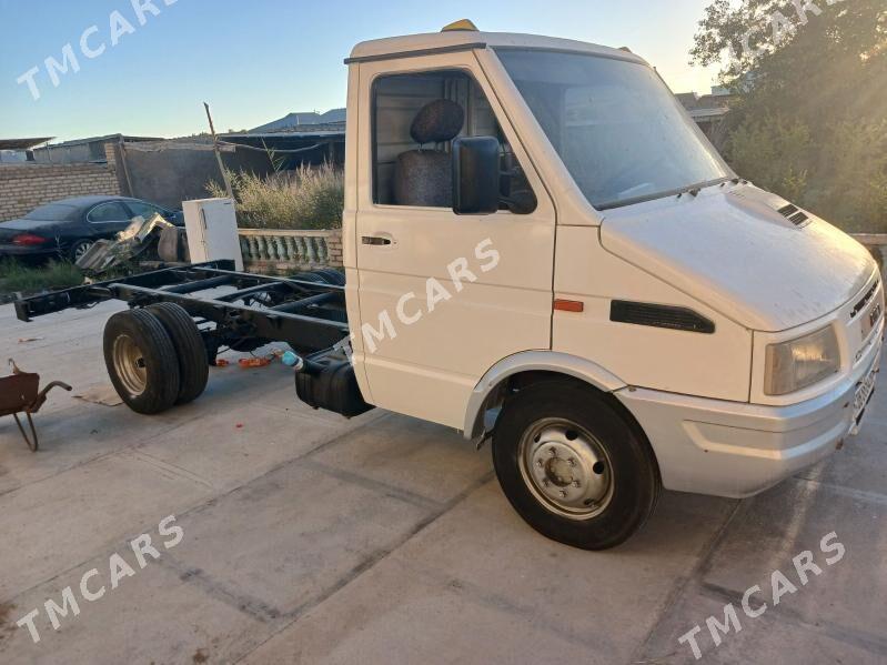Iveco Daily 1999 - 70 000 TMT - Байрамали - img 2