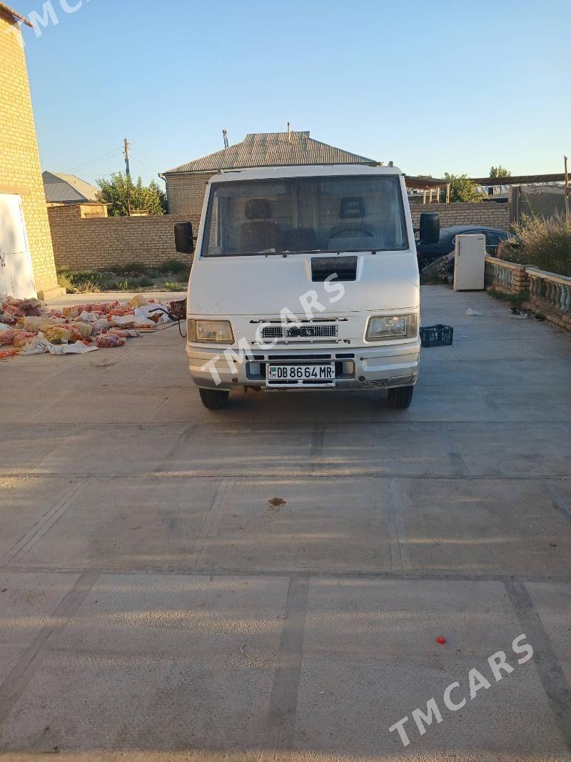 Iveco Daily 1999 - 70 000 TMT - Байрамали - img 3