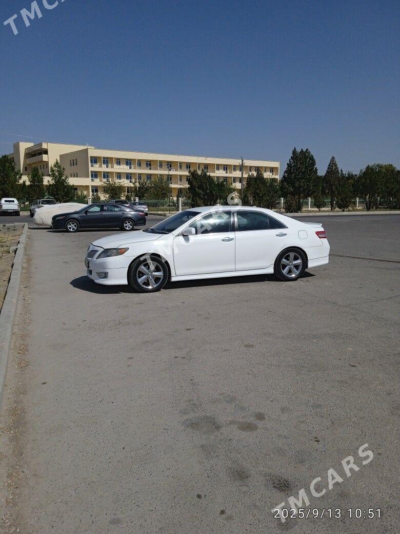 Toyota Camry 2010 - 185 000 TMT - Байрамали - img 3