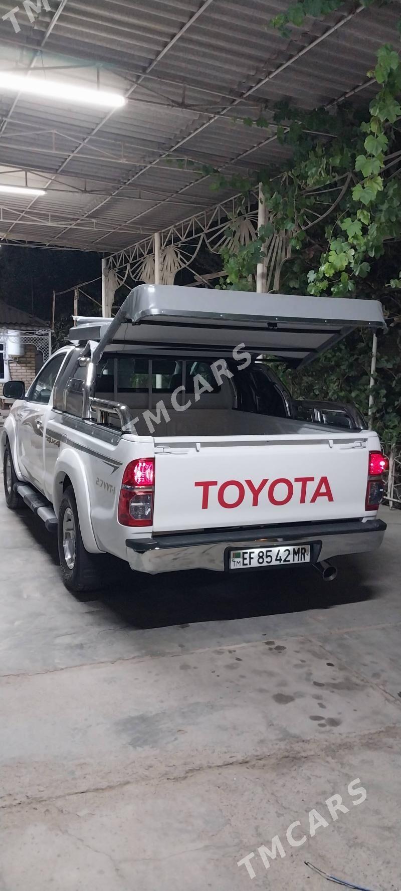 Toyota Hilux 2006 - 179 000 TMT - Мары - img 4