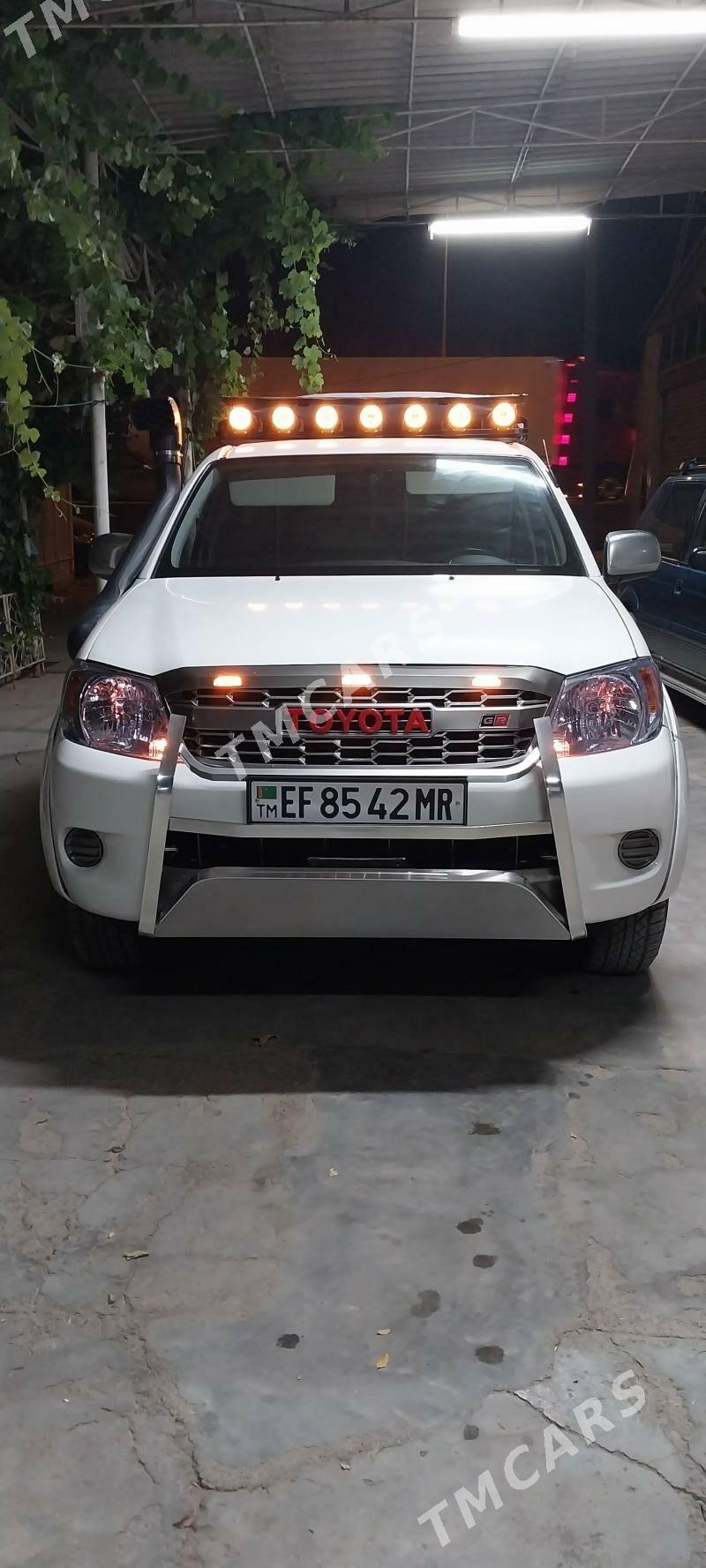 Toyota Hilux 2006 - 179 000 TMT - Мары - img 3