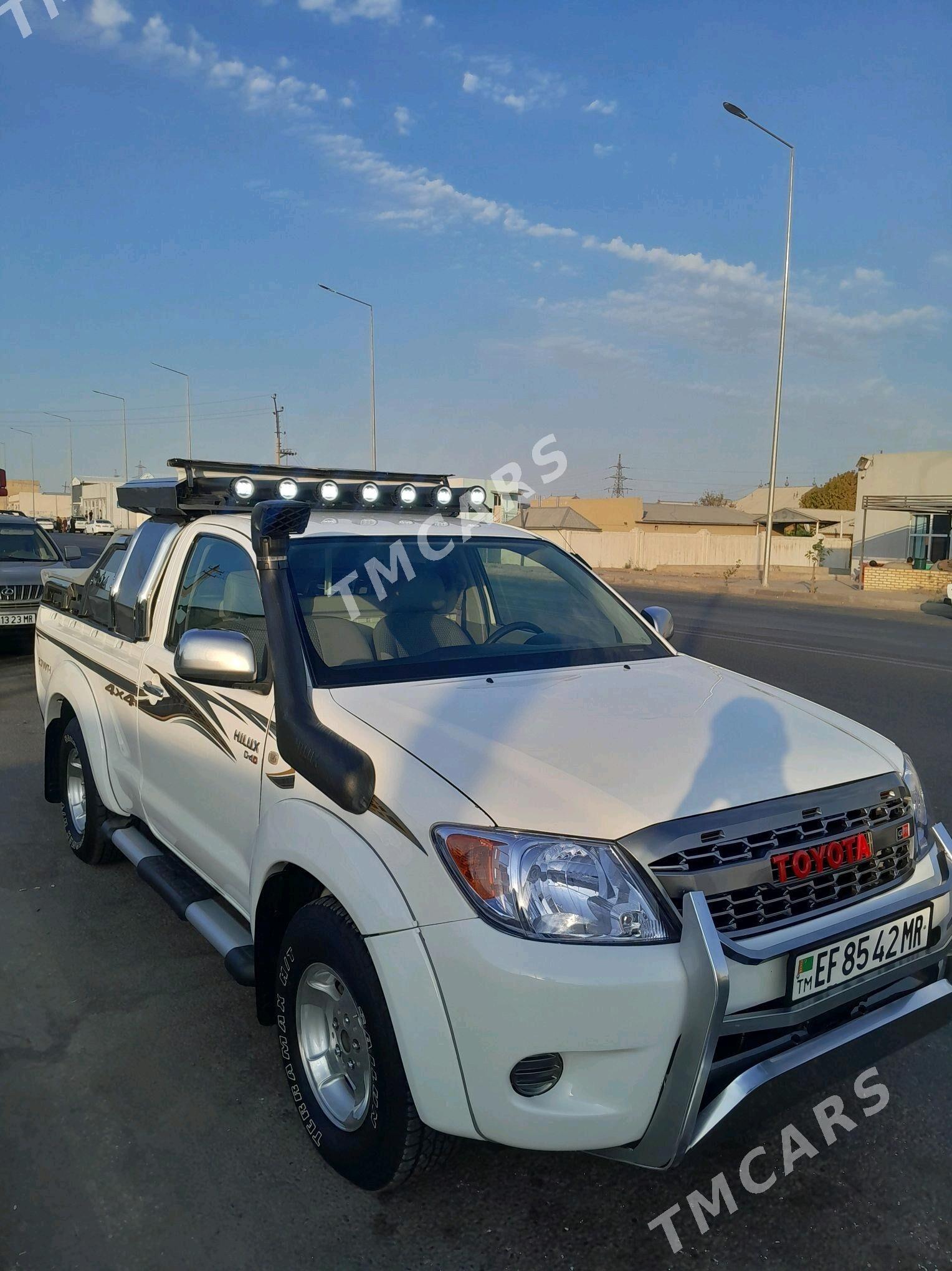 Toyota Hilux 2006 - 179 000 TMT - Мары - img 6