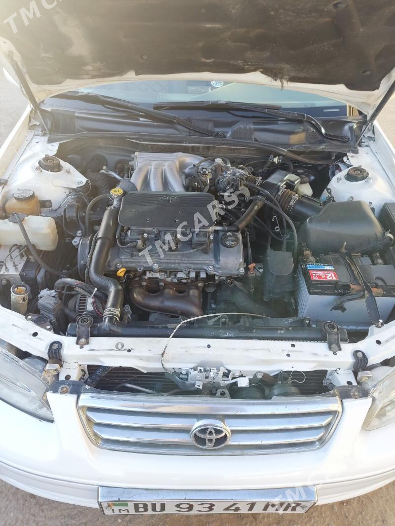Toyota Camry 2001 - 140 000 TMT - Baýramaly - img 6
