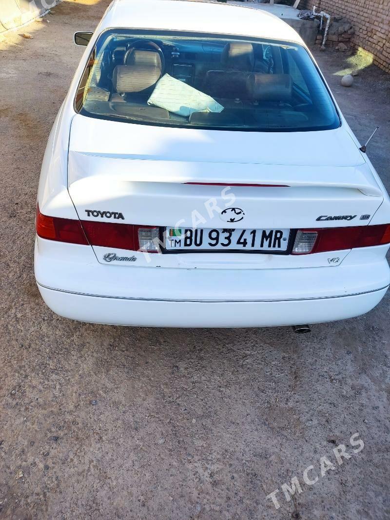 Toyota Camry 2001 - 140 000 TMT - Baýramaly - img 5