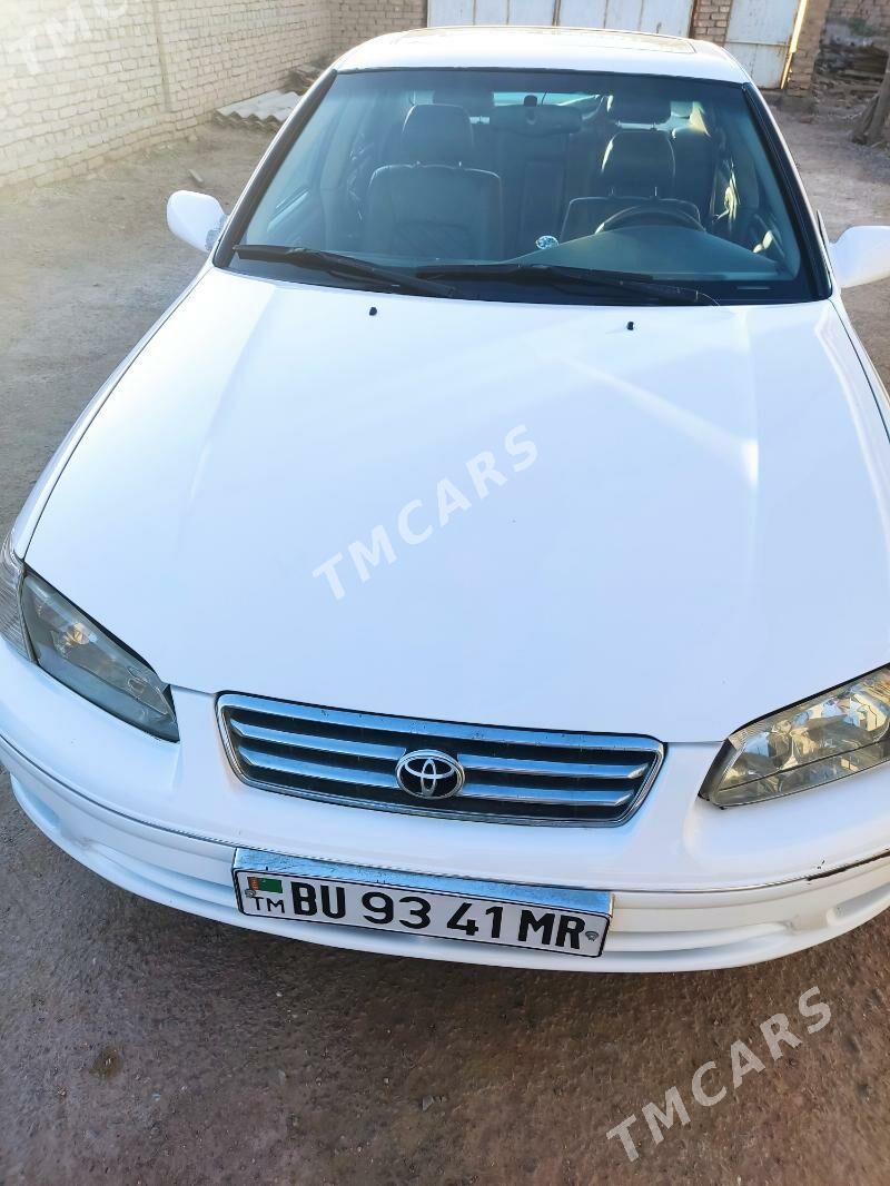 Toyota Camry 2001 - 140 000 TMT - Baýramaly - img 3