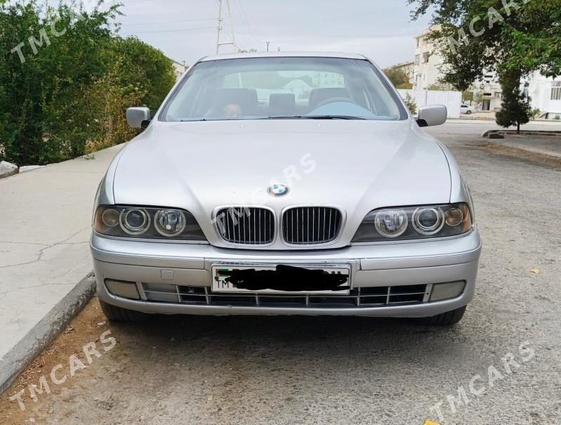 BMW E39 2003 - 97 000 TMT - Балканабат - img 2