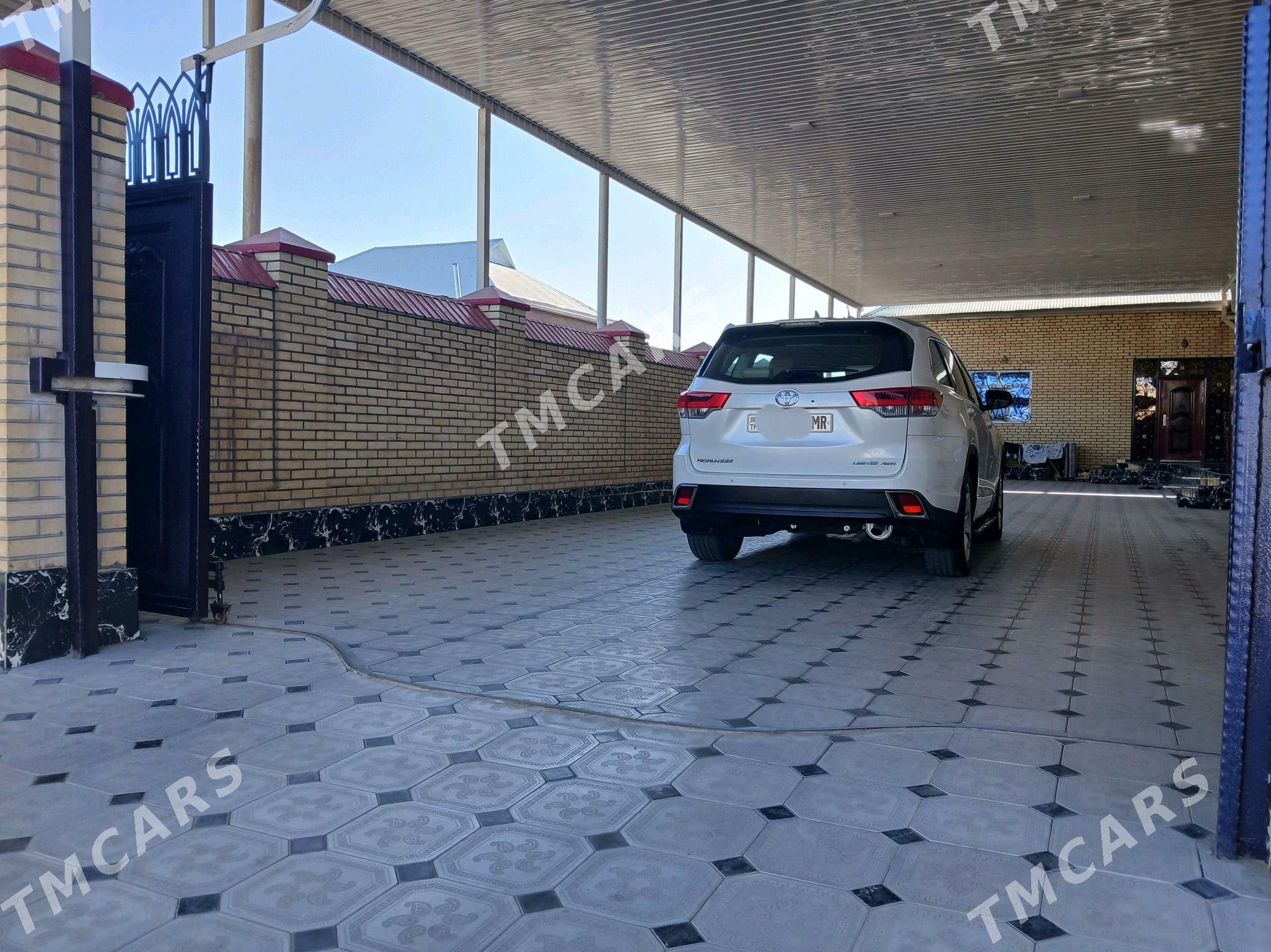 Toyota Highlander 2018 - 520 000 TMT - Mary - img 9