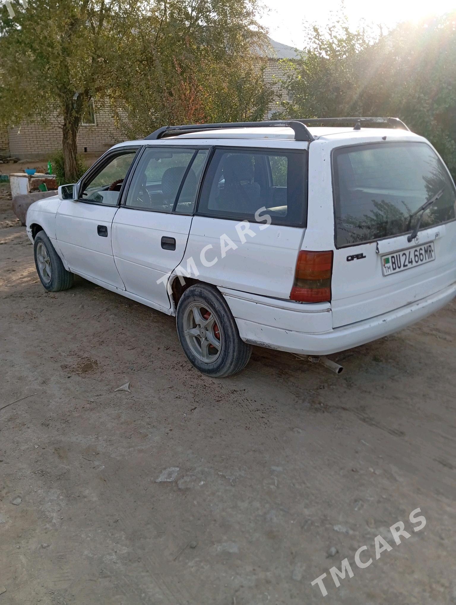 Opel Astra 1992 - 20 000 TMT - Mary - img 2