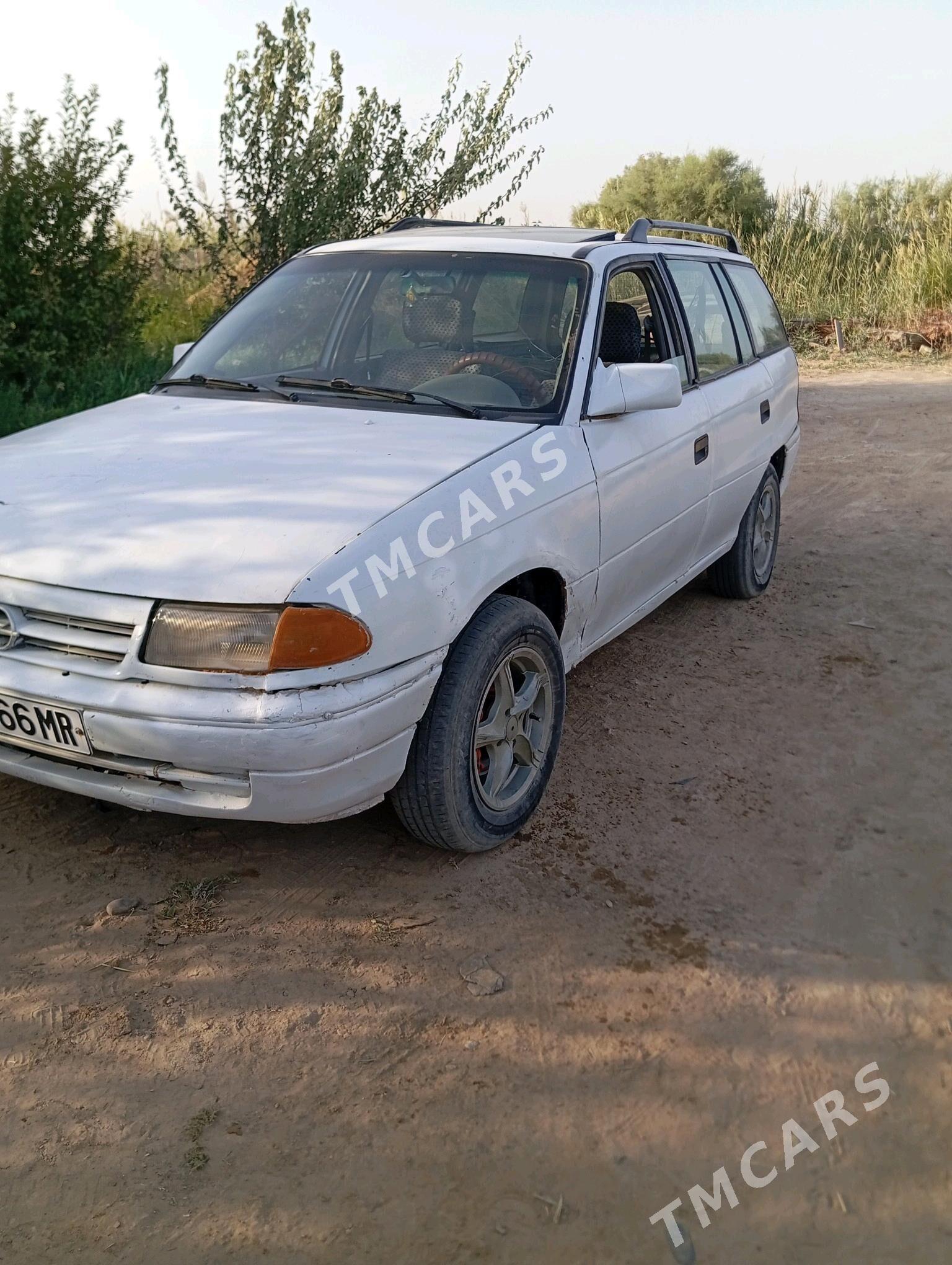 Opel Astra 1992 - 20 000 TMT - Mary - img 3