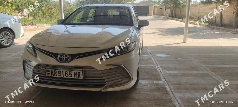Toyota Camry Hybrid 2021 - 230 000 TMT - Ёлётен - img 4