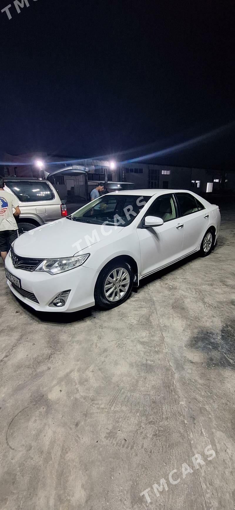 Toyota Camry 2012 - 200 000 TMT - Тязе заман - img 3