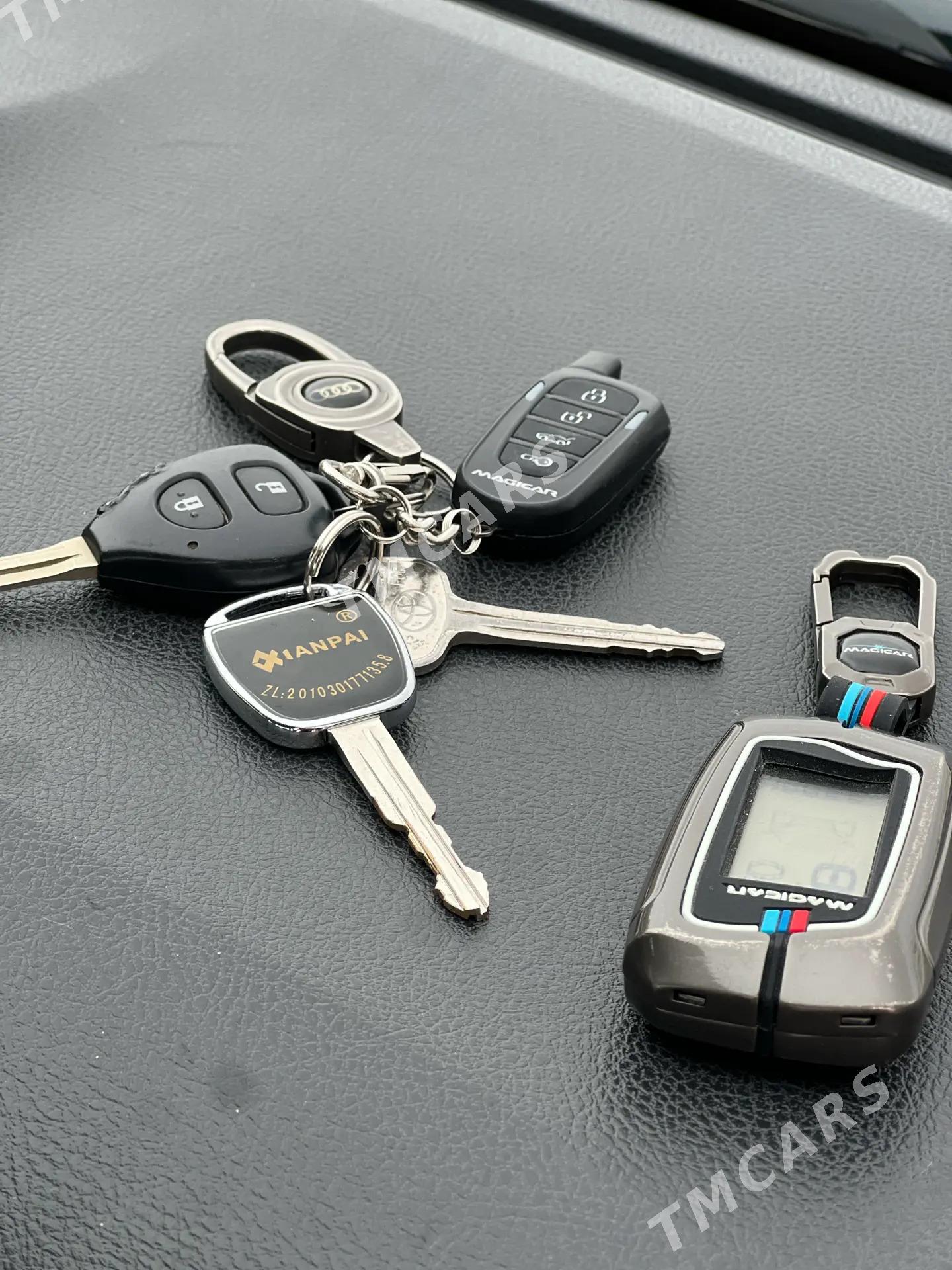 Toyota Corolla 2012 - 245 000 TMT - Ашхабад - img 9