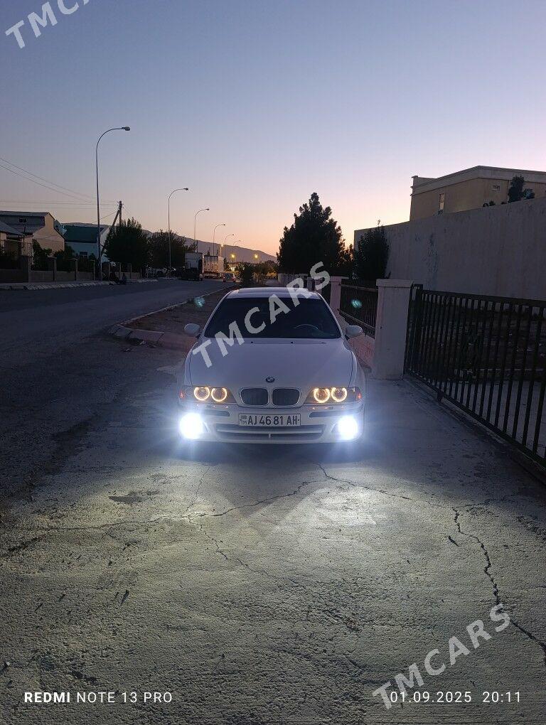 BMW E39 2000 - 155 000 TMT - Gyzylarbat - img 1