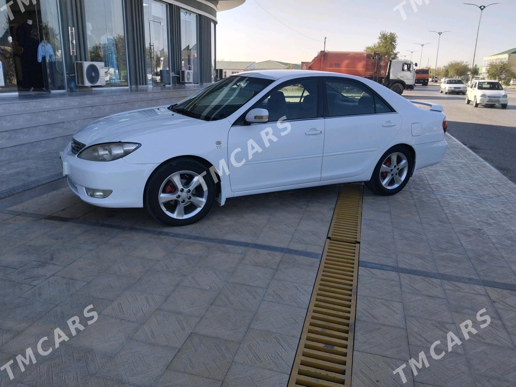 Toyota Camry 2003 - 130 000 TMT - Babadaýhan - img 4
