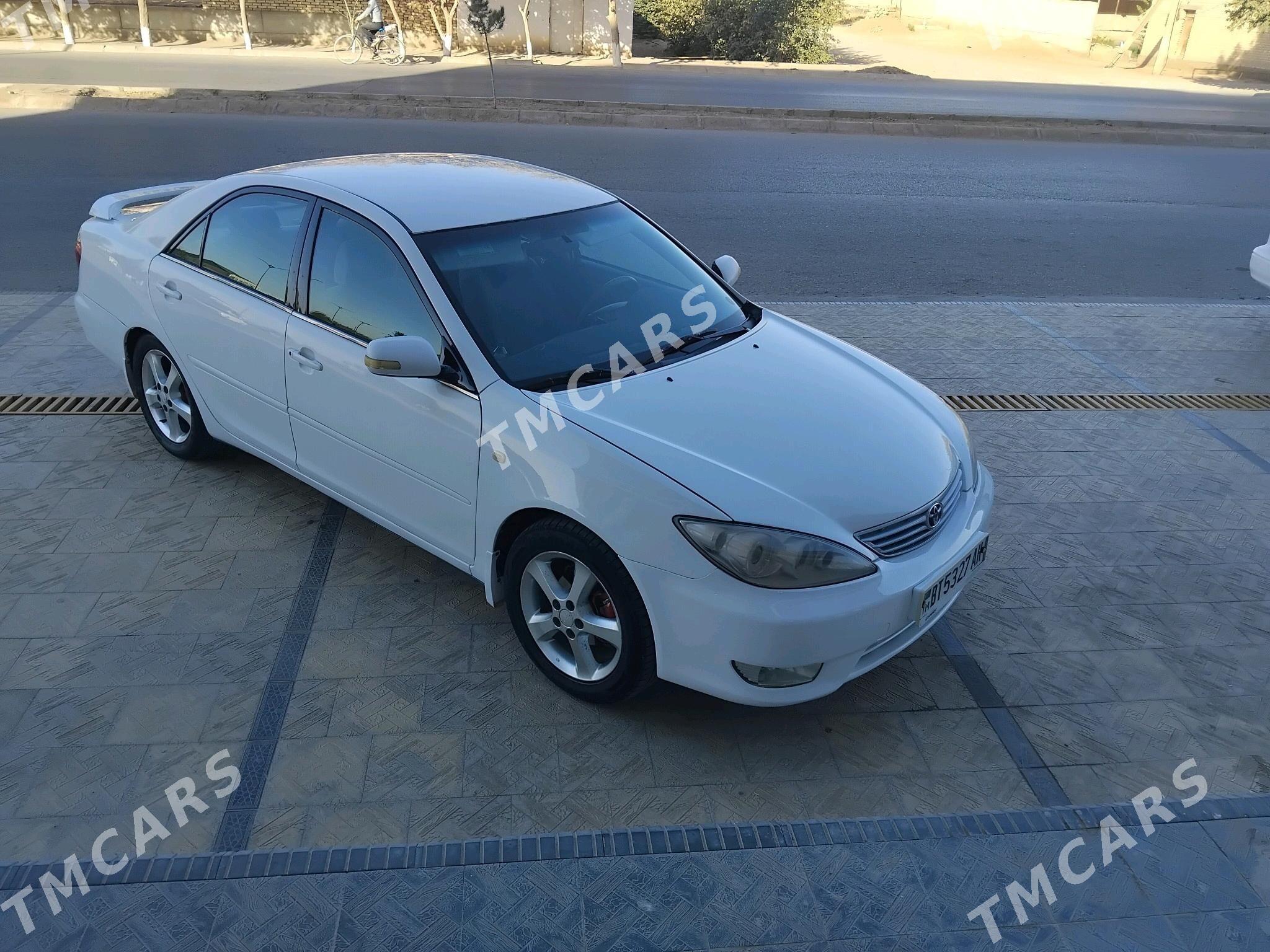 Toyota Camry 2003 - 130 000 TMT - Babadaýhan - img 5