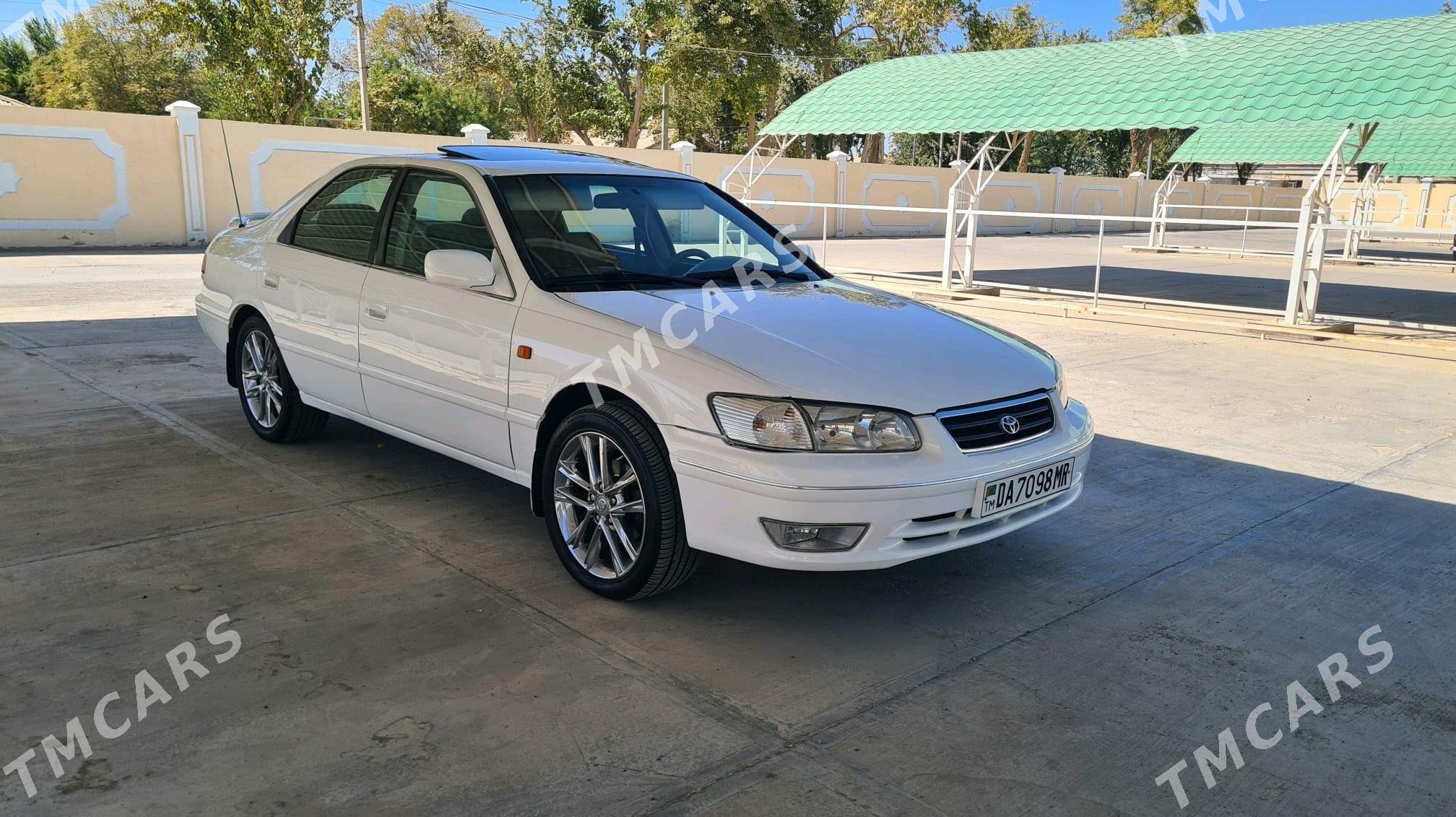 Toyota Camry 2001 - 129 000 TMT - Baýramaly - img 2