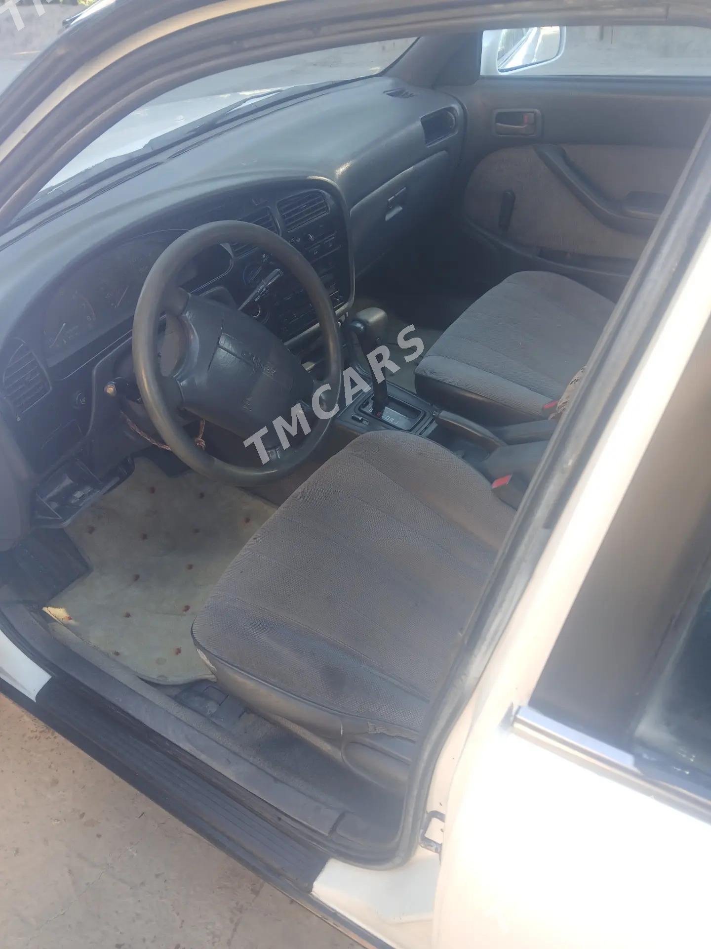 Toyota Camry 1992 - 75 000 TMT - Halaç - img 4
