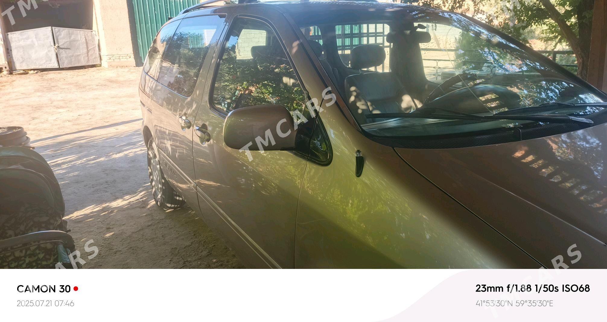 Toyota Sienna 2000 - 160 000 TMT - Гурбансолтан Едже - img 3