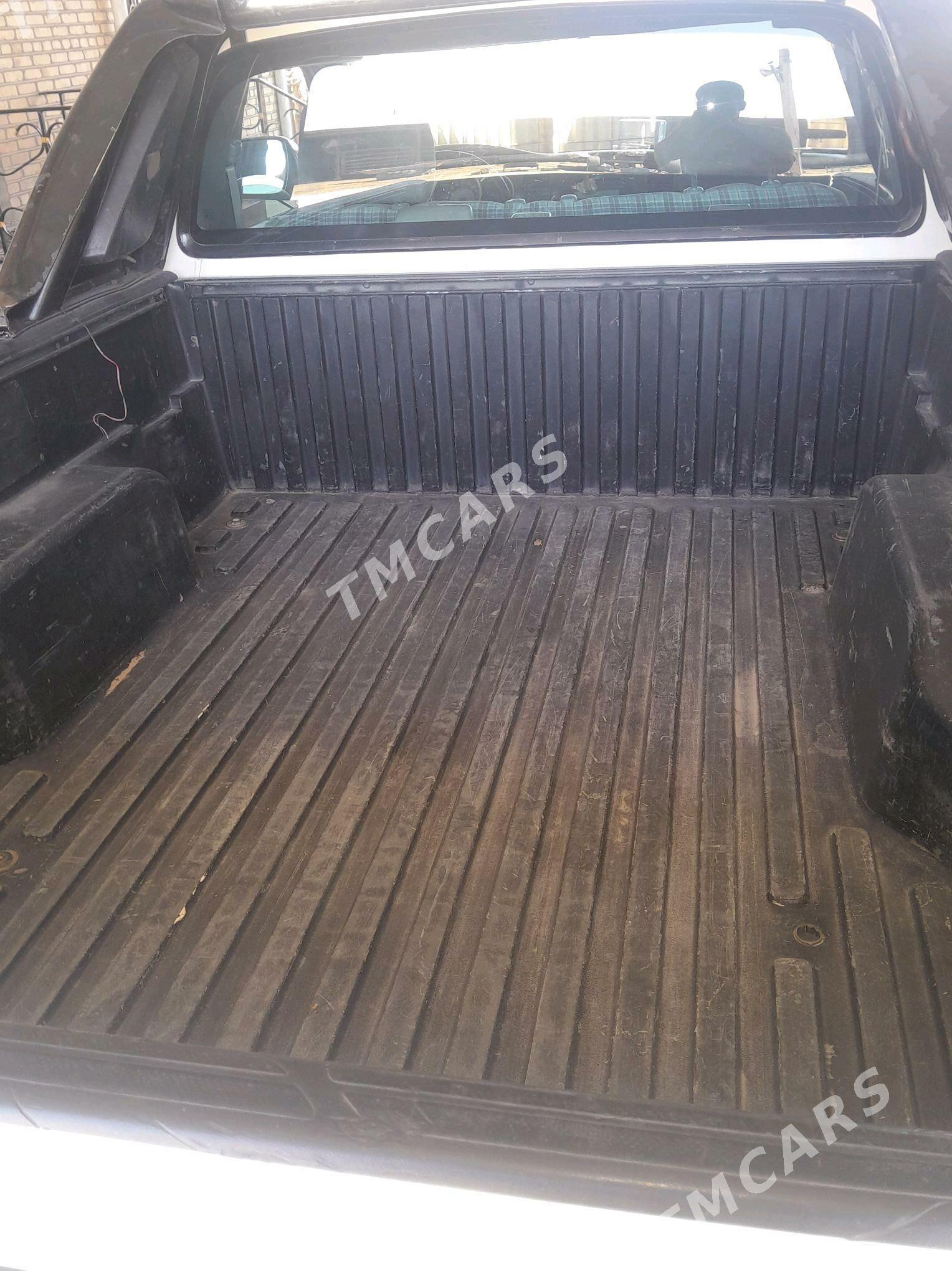 Toyota Tacoma 2005 - 150 000 TMT - Векильбазар - img 2