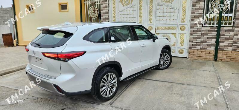 Toyota Highlander 2022 - 765 000 TMT - Ашхабад - img 5
