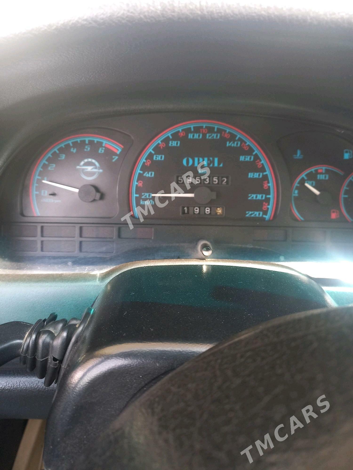 Opel Vectra 1994 - 42 000 TMT - Balkanabat - img 3