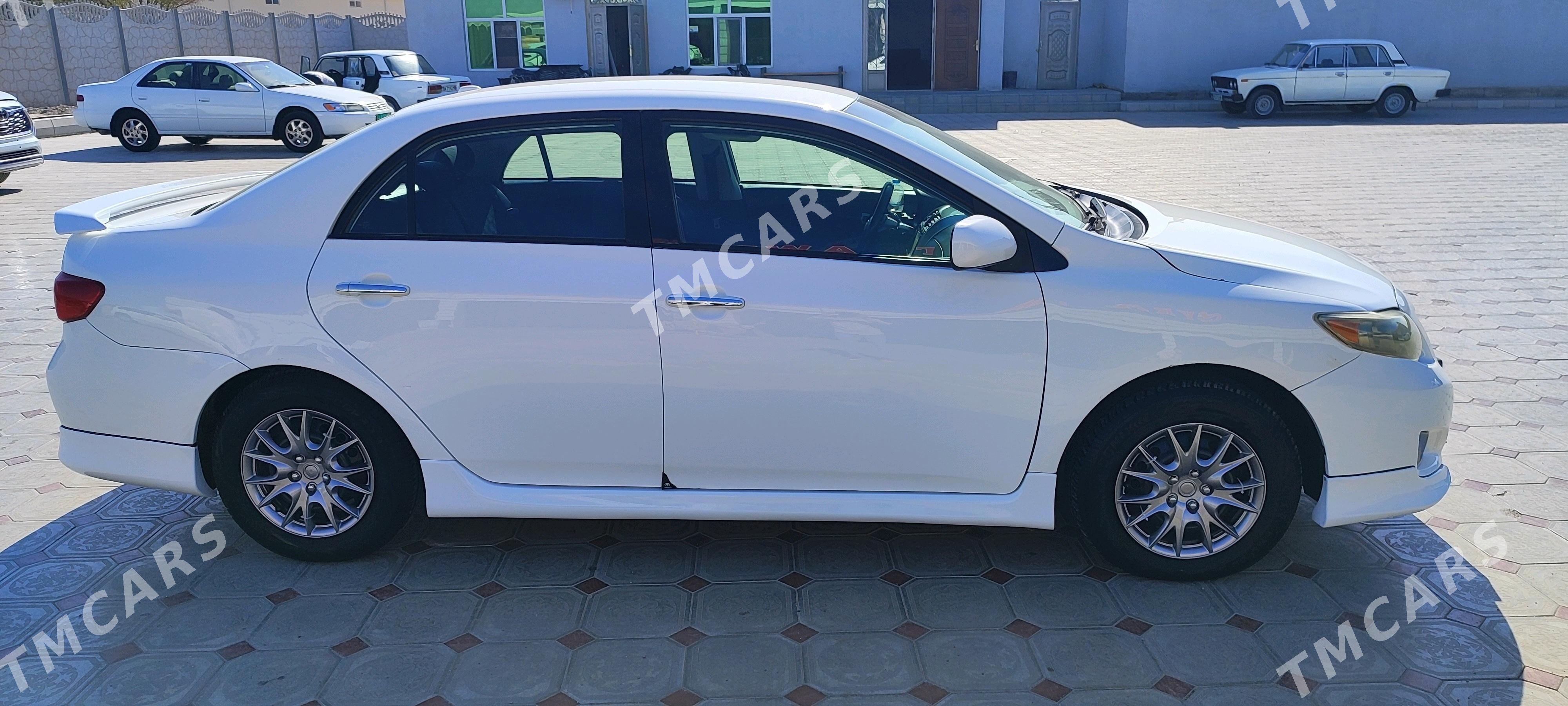 Toyota Corolla 2009 - 140 000 TMT - Мары - img 2