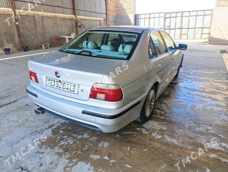 BMW E39 1997 - 90 000 TMT - Kerki - img 5